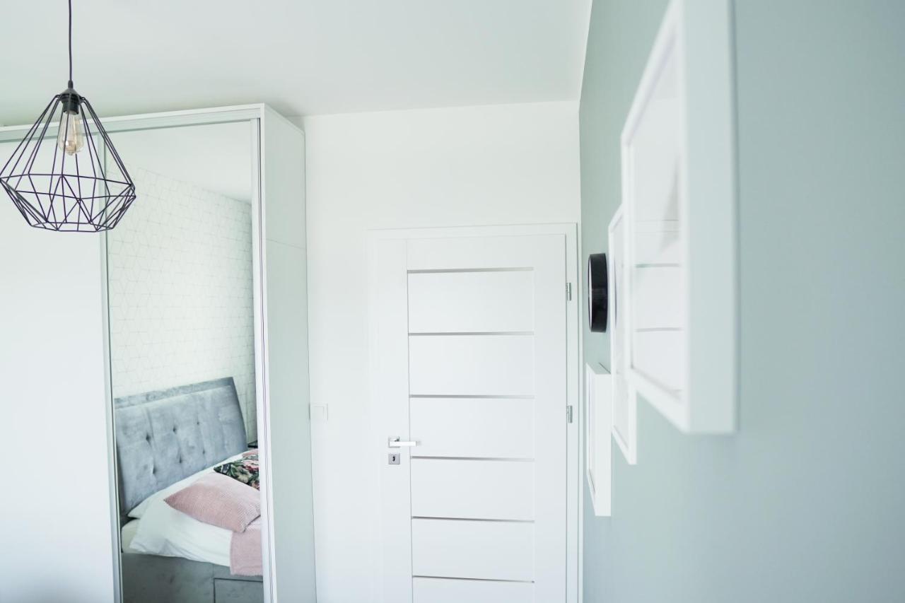 Vizzit Us Premium Apartments Warschau Exterior foto