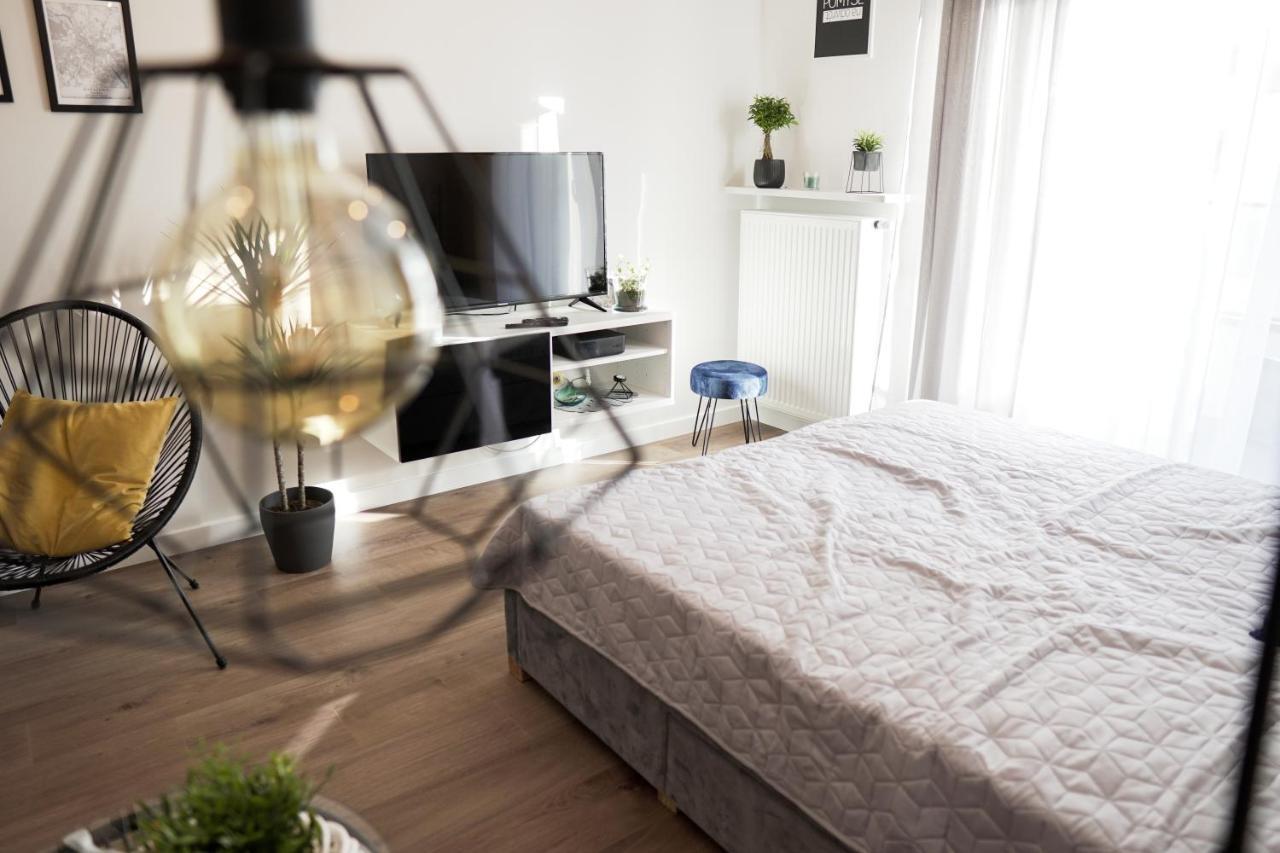 Vizzit Us Premium Apartments Warschau Exterior foto